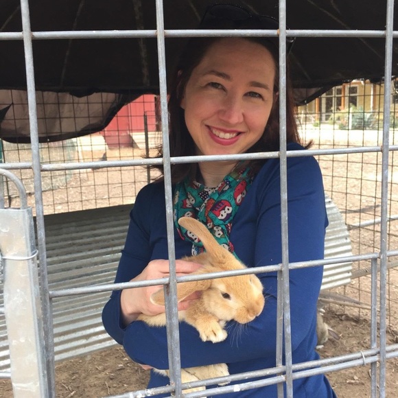 Meet your Posher, Shellie - Picture 2 of 3